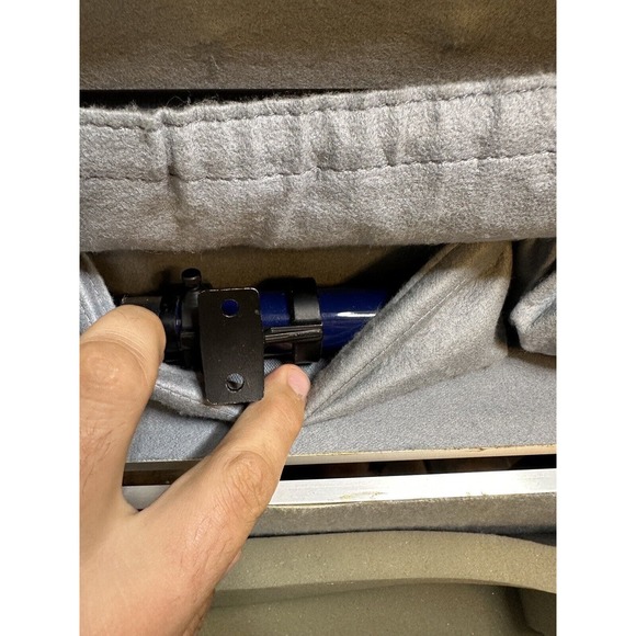 RARE Meade 1037 4" Astronomical Telescope With Manual, Attachments and Case USED - Picture 10 of 10